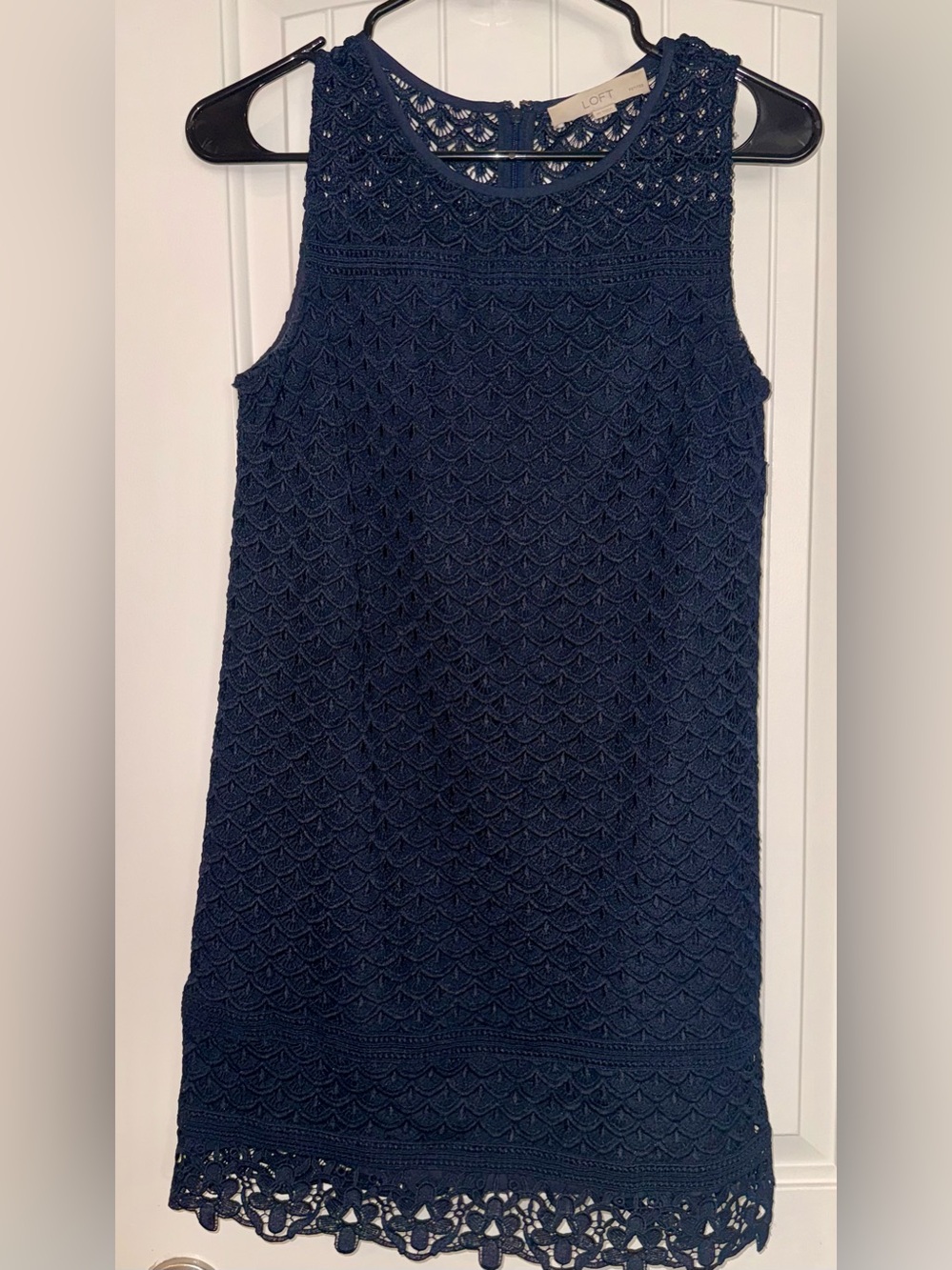 LOFT Petites Navy Blue Scallop Lace Shift Dress Size 2P